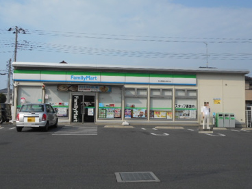 ファミリーマート熊谷新堀小学校前店の画像1