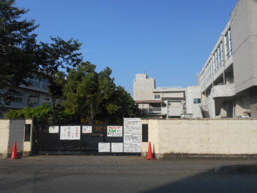 妻沼西中学校の画像1