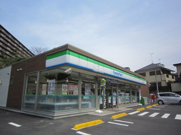 ファミリーマート 町田南大谷店