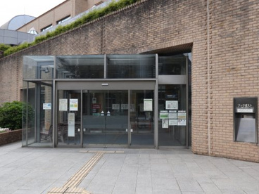 市川市中央図書館の画像1