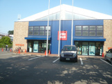 ユニクロ三鷹新川店