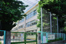 杉並区立桃井第一小学校