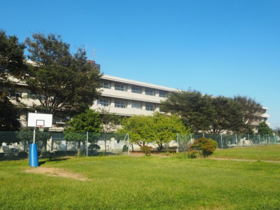 白岡市立白岡中学校の画像