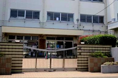 弦巻小学校の画像1