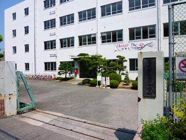 高槻市立第四中学校の画像1