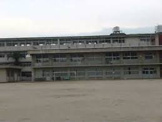 東小学校