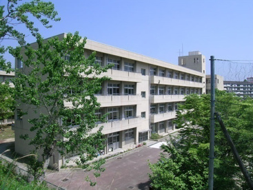 箕面市立第六中学校の画像1