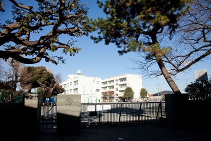 横浜市立　旭小学校の画像1