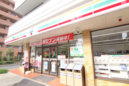 セブンイレブン船橋高根台店の画像1