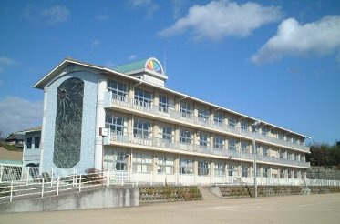 東村小学校の画像1