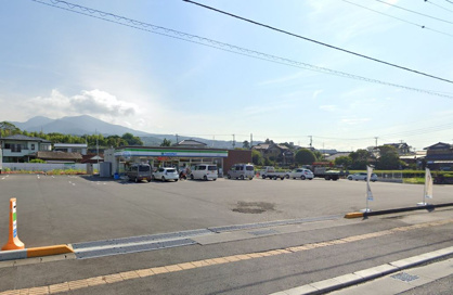 ファミリーマート 富士船津店の画像1