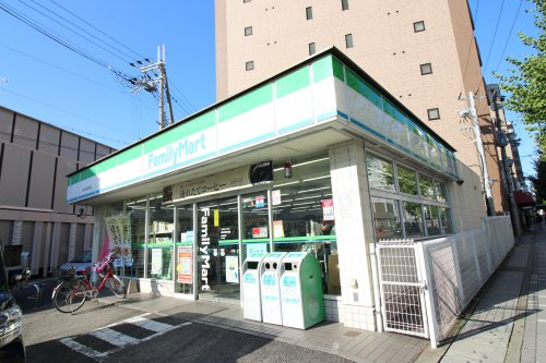 ファミリーマート　山科区役所前店の画像