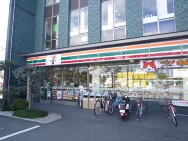 セブン−イレブン宇治京阪木幡駅前店の画像1