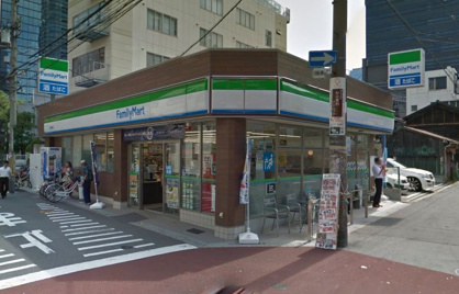 ファミリーマートＫ２梅田東店の画像1