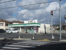 ファミリーマート美原大饗店
