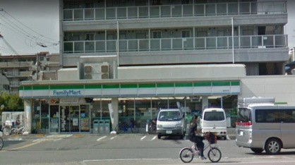 ファミリーマート南住吉店の画像1