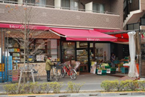 生活クラブ生協デポー国領駅前