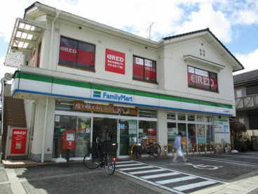 ファミリーマート 向日洛西口店の画像1