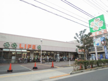ライフ西新井店