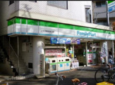 ファミリーマート上北沢南口店