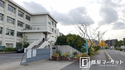 豊田市立 衣丘小学校の画像1