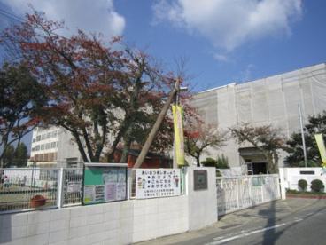 高槻市立川西小学校の画像2