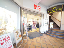 ユニクロ 市ケ谷駅店