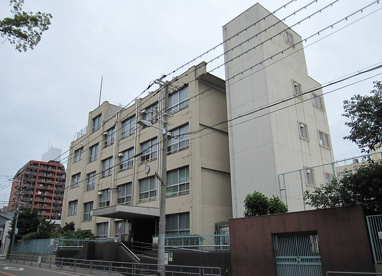 大阪市立九条南小学校の画像1