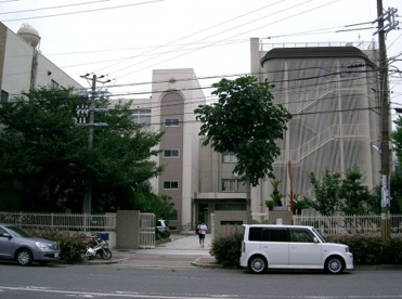大阪市立西中学校の画像1