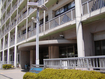 中央高等学校の画像1