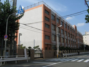 大阪市立日本橋中学校の画像1