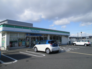 ファミリーマート堺高松店の画像1