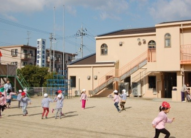 取石南保育園の画像1
