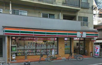 セブン−イレブン大阪南堀江４丁目店の画像1