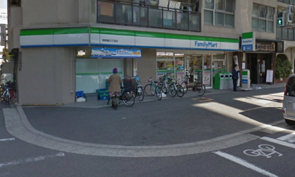 ファミリーマート 京町堀三丁目店の画像1