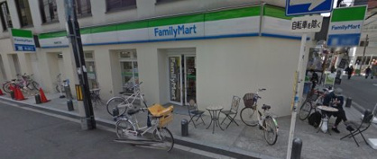 ファミリーマート・南船場四丁目店の画像1