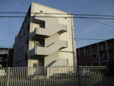 大阪府立登美丘高校の画像1