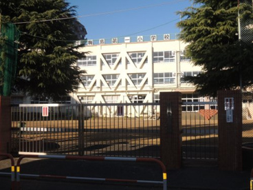 梅島第一小学校の画像1