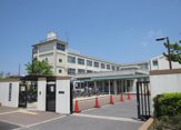 英彰小学校