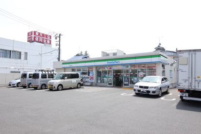 ファミリーマート西東京泉町店の画像1