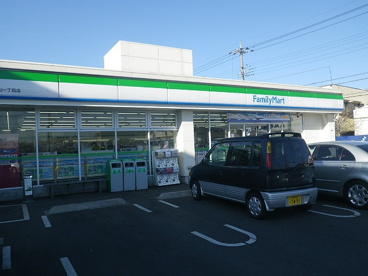 ファミリーマート滝山一丁目店の画像2