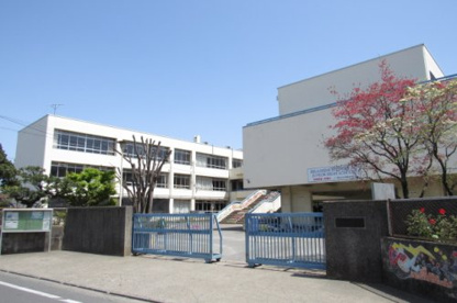 東村山市立第二中学校の画像1
