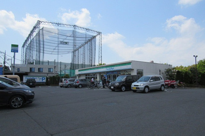ファミリーマート東村山栄町店の画像1