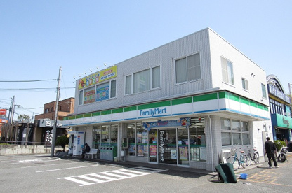 ファミリーマート久米川辻店の画像2