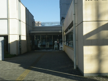 東久留米市役所 東部図書館の画像2