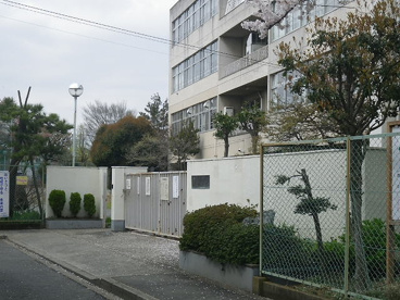 東久留米市立下里中学校の画像3