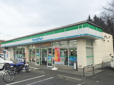 ファミリーマート東久留米柳窪店の画像1