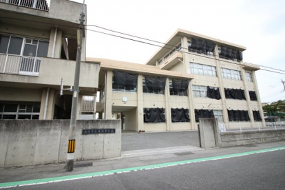 高崎市立塚沢中学校の画像1