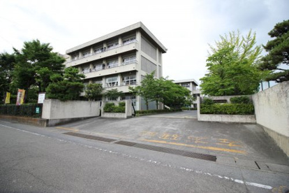 高崎市立大類中学校の画像1