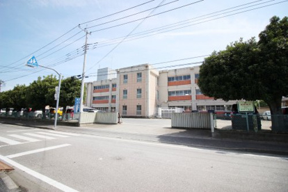伊勢崎市立坂東小学校の画像1